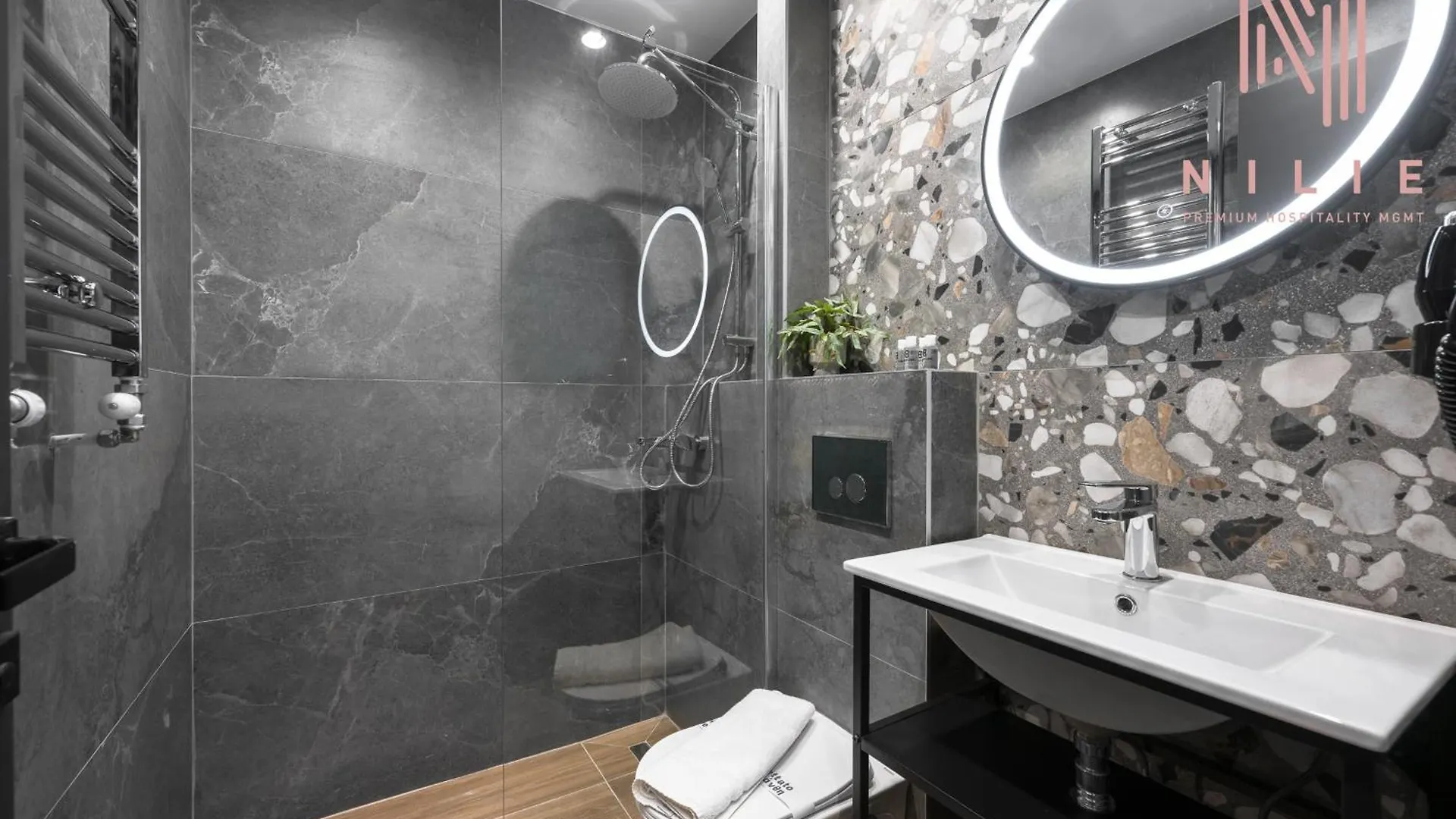 Room8, Nilie Hospitality Mgmt Thessaloniki Apartment